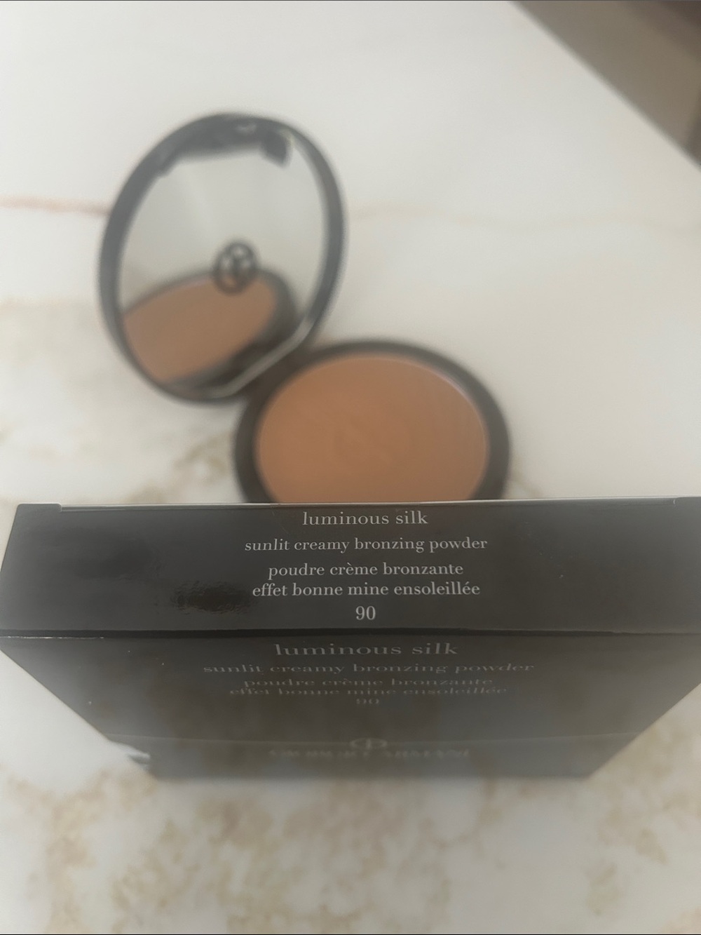Giorgio Armani luminous silk Bronzing Powder - shade 90 - Picture 3 of 6